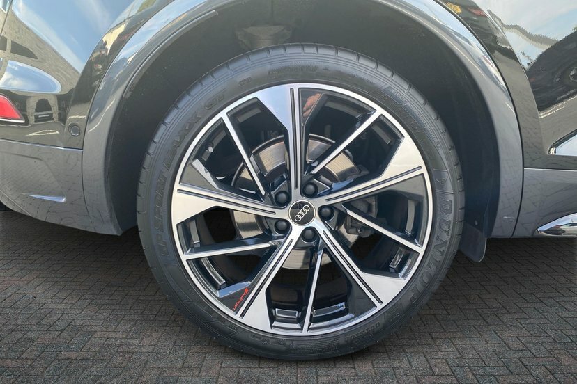 Audi Q5 2.0 Tdi 40 Vorsprung Suv S Tronic Quatt Black #4