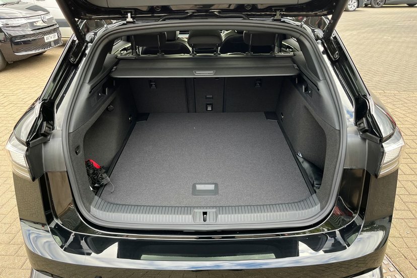 Volkswagen ID.7 210Kw Match Pro Plus 77Kwh Blue #10