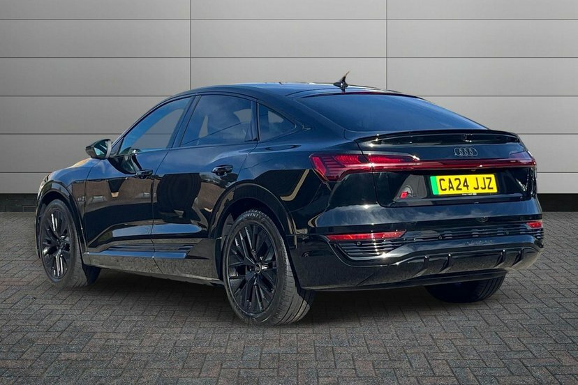 Audi Q8 e tron 55 Black Edition Sportback Quatt Black #3
