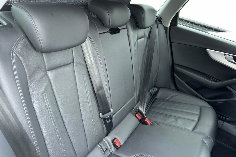 Audi A4 Allroad Estate  #8