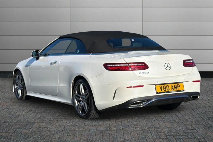 Mercedes-Benz E Class E300 Amg Line Premium Plus Cabriolet White #2
