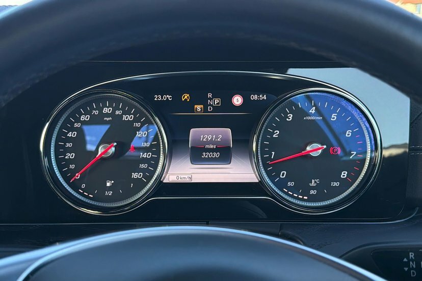 Mercedes-Benz E Class E300 Amg Line Premium Plus Cabriolet White #6