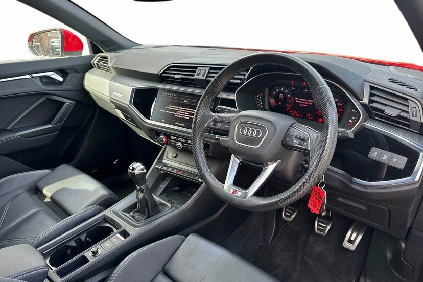 Audi Q3 1.5 Tfsi Cod 35 S Line Sportback Red #6