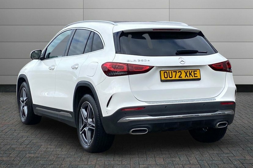 Mercedes-Benz GLA Class Gla250e 15.6Kwh Exclusive Edition Premium Plus S White #2