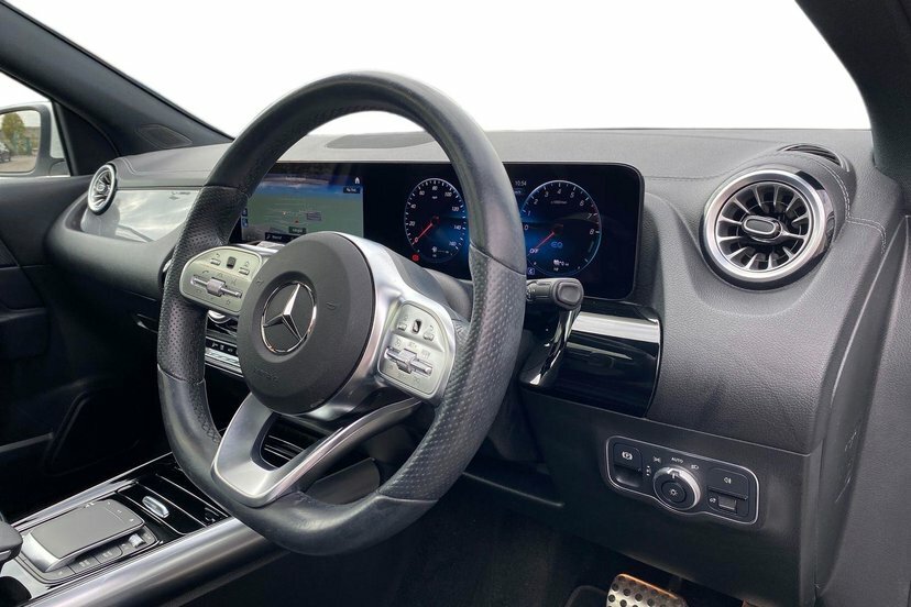 Mercedes-Benz GLA Class Gla250e 15.6Kwh Exclusive Edition Premium Plus S White #5