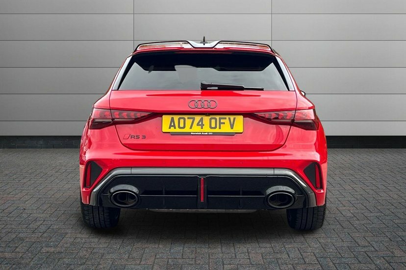 Audi RS3 2.5 Tfsi Carbon Black Sportback S Tronic Quattro E Black #11