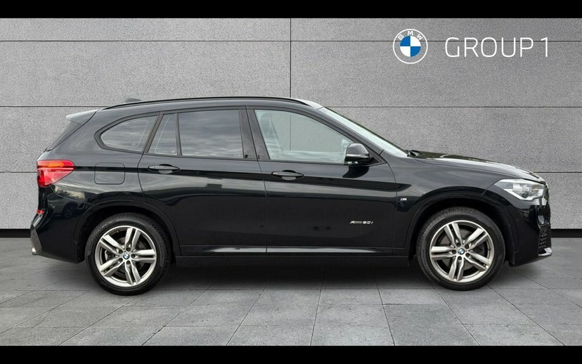 BMW X1 X1 Xdrive20i M Sport Black #3