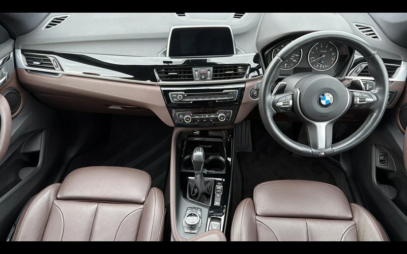BMW X1 X1 Xdrive20i M Sport Black #4