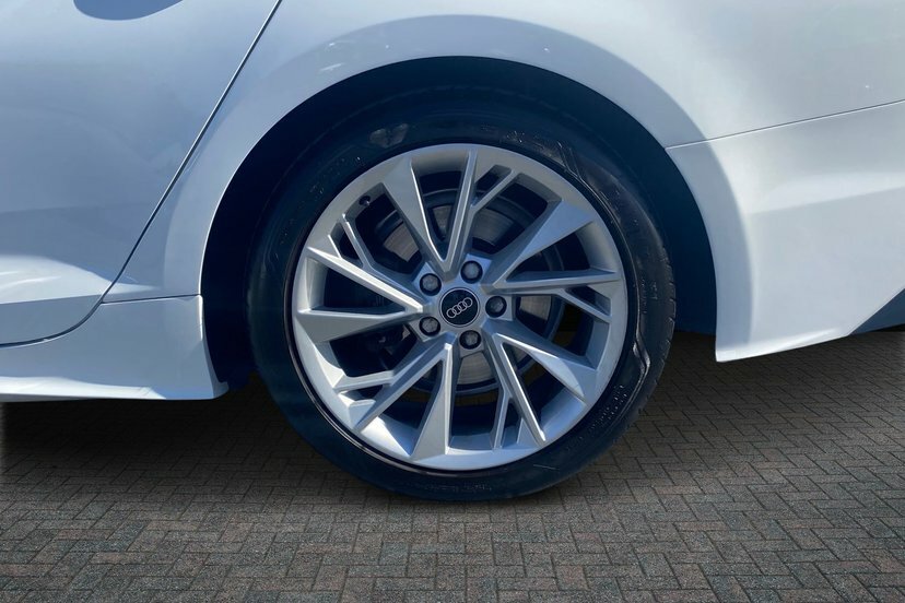 Audi A5 2.0 Tfsi 35 Sport Sportback S Tronic 1 White #4