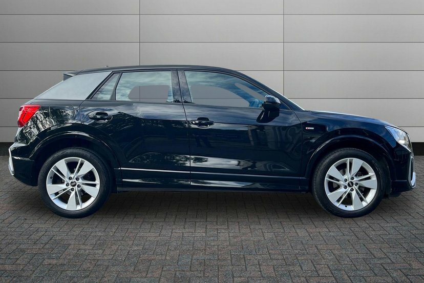 Audi Q2 1.5 Tfsi Cod 35 S Line Suv S Tronic 15 Black #4