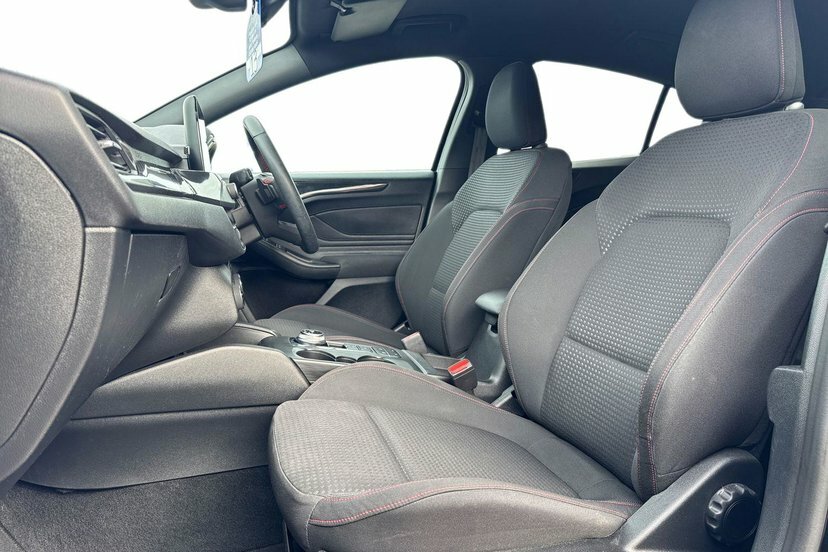 Ford Focus 1.0T Ecoboost St-line Hatchback 1 Black #2