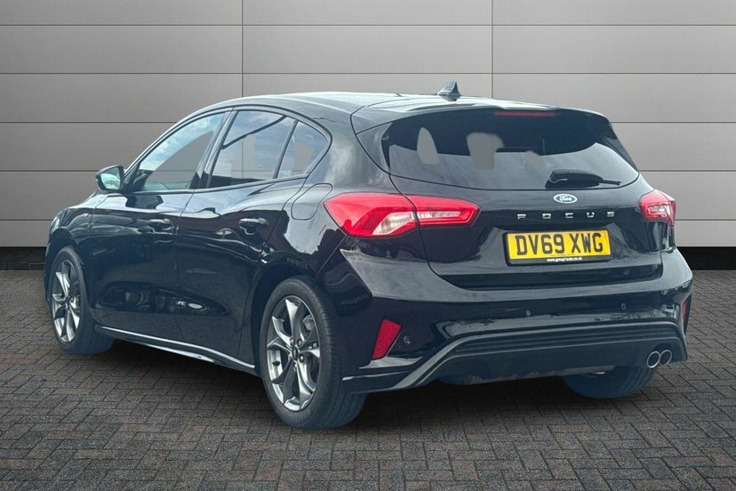 Ford Focus 1.0T Ecoboost St-line Hatchback 1 Black #3