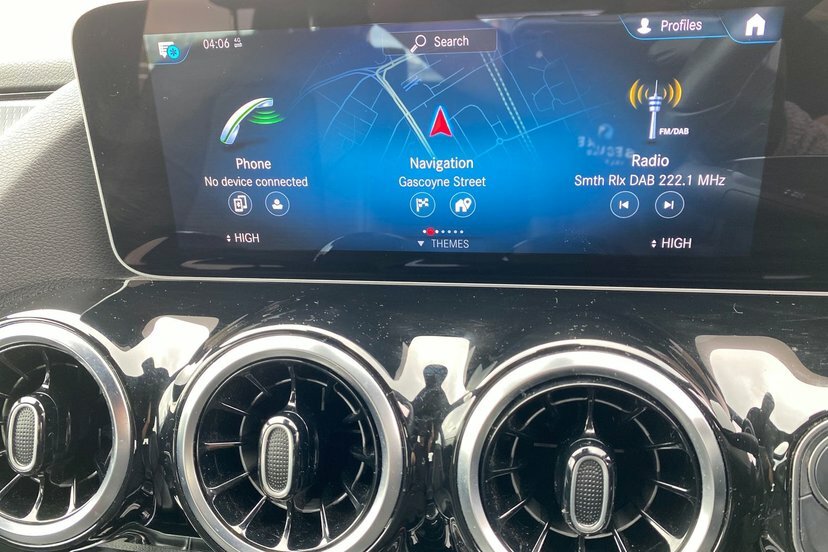 Mercedes-Benz B Class B200d Sport Premium Blue #50