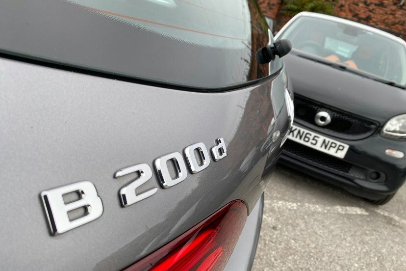Mercedes-Benz B Class B200d Sport Premium Blue #31