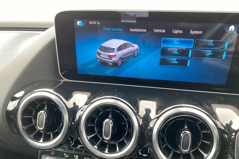 Mercedes-Benz B Class B200d Sport Premium Blue #53