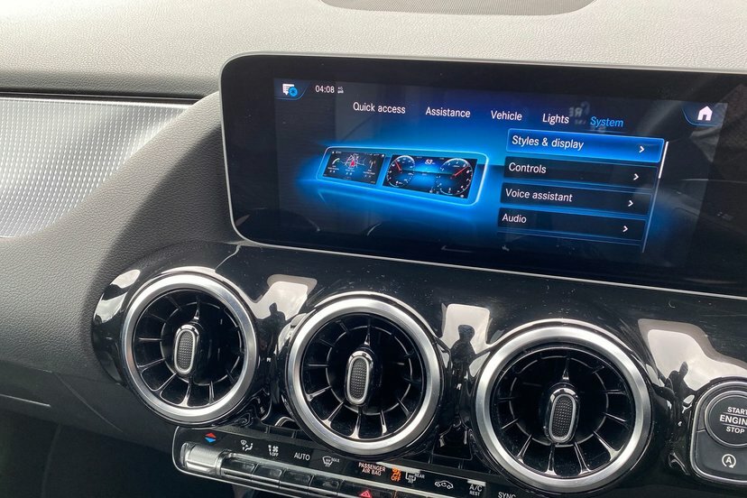 Mercedes-Benz B Class B200d Sport Premium Blue #57