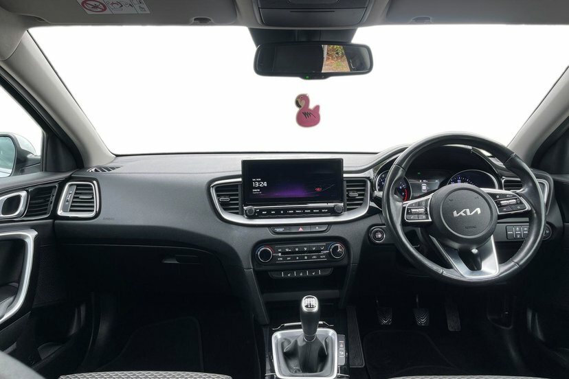 Kia Xceed 1.5 T-gdi 3 Suv 158 Bhp White #6