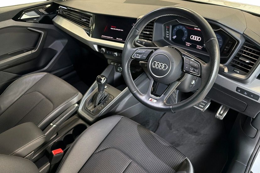 Audi A1 1.0 Tfsi 30 S Line Sportback S Tronic White #6