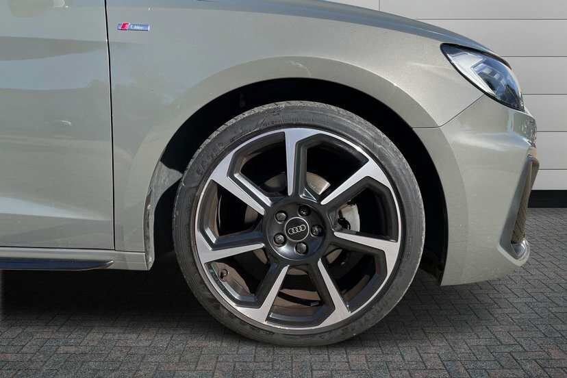 Audi A1 1.0 Tfsi 30 Black Edition Sportback S T Grey #5