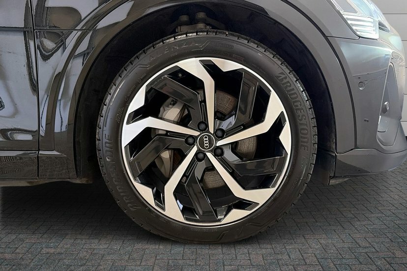 Audi E-tron 55 Black Edition Sportback Quatt Black #5
