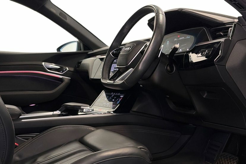 Audi E-tron 55 Black Edition Sportback Quatt Black #6