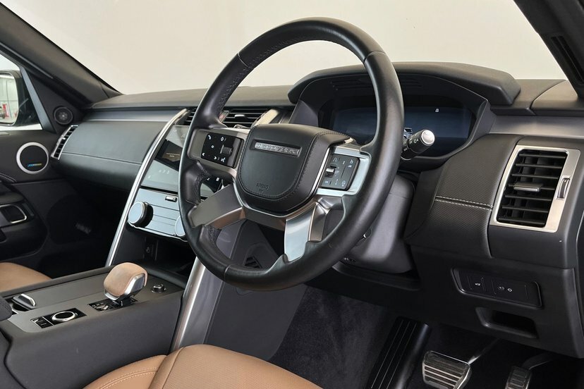 Land Rover Discovery R-dynamic Se Commercial Grey #33