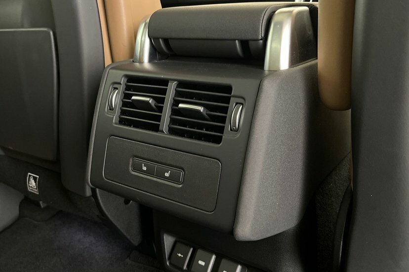 Land Rover Discovery R-dynamic Se Commercial Grey #18