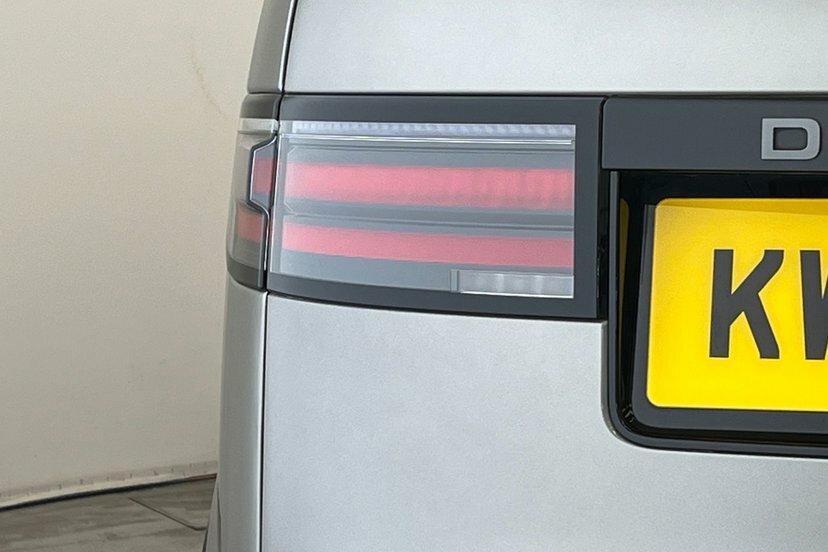 Land Rover Discovery R-dynamic Se Commercial Grey #26