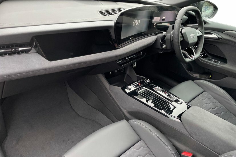 Audi A6 E-tron Avant 100Kwh Performance Black Edition Estate Electr Grey #2