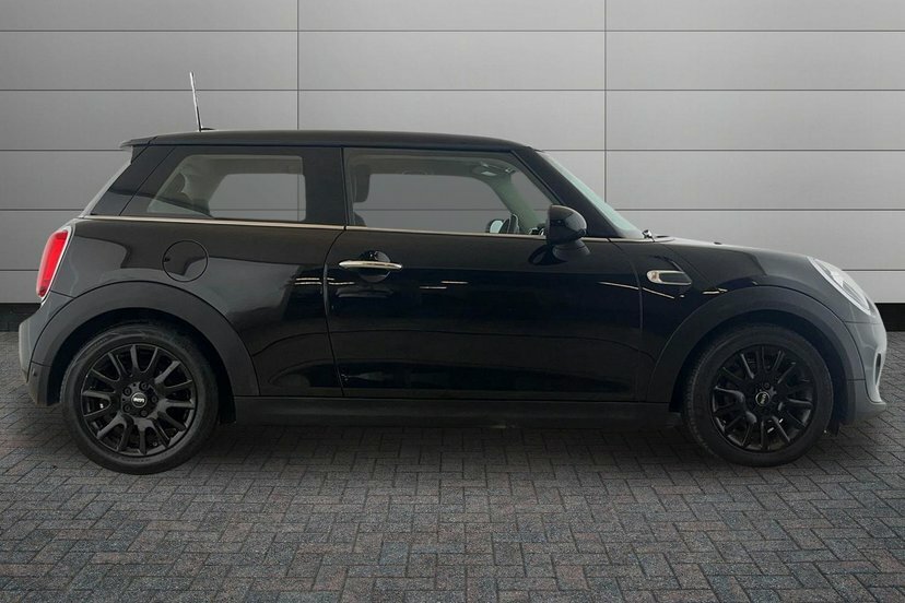 Mini Hatch 1.5 Cooper Black #4