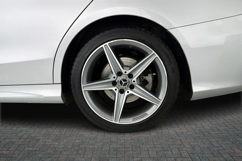 Mercedes-Benz C Class 2.1 C220d Amg Line Saloon G-tronic 17 Silver #5