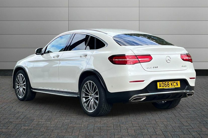 Mercedes-Benz GLC Class Glc250 Amg Line Premium Coupe White #2