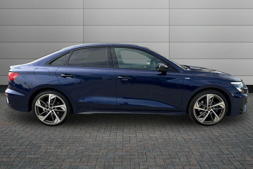 Audi A3 1.5 Tfsi 35 Edition 1 Saloon S Tronic Blue #4