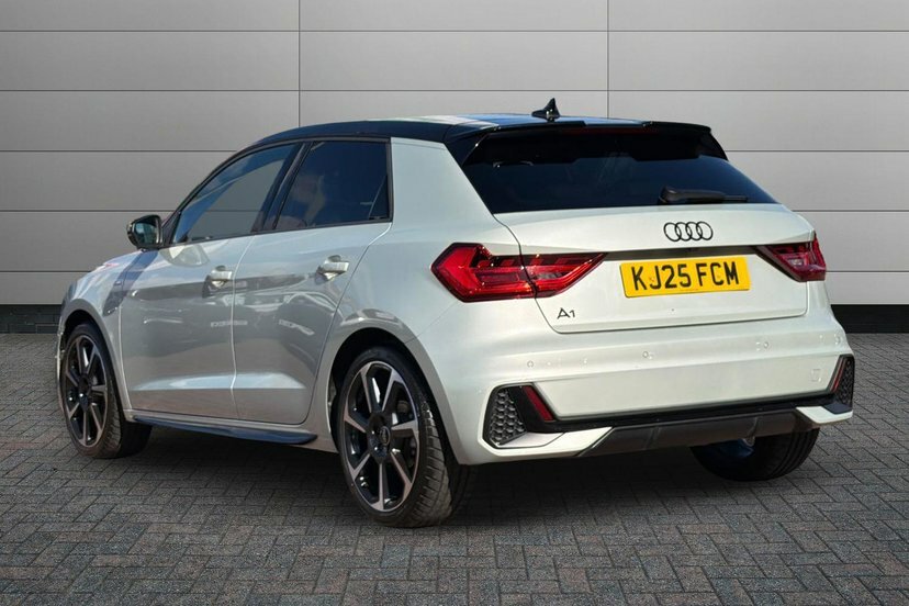 Audi A1 1.0 Tfsi 30 Black Edition Sportback S T Silver #3