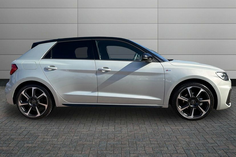 Audi A1 1.0 Tfsi 30 Black Edition Sportback S T Silver #4