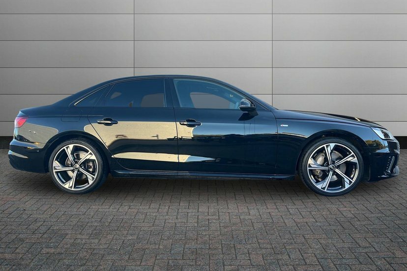 Audi A4 2.0 Tfsi 40 Black Edition Saloon S Tron Black #4