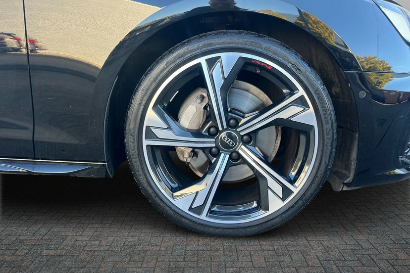 Audi A4 2.0 Tfsi 40 Black Edition Saloon S Tron Black #5