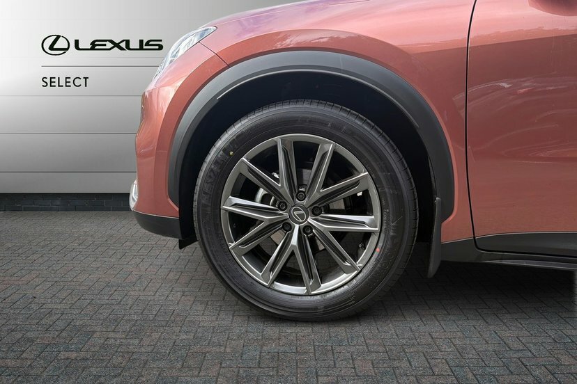 Lexus LBX 1.5 Vvt-ie Premium Plus Suv Hybrid E-cv #5