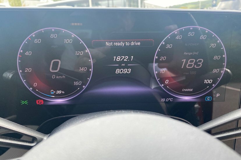 Mercedes-Benz CLA Class Cla250 Amg Line Premium Edition Red #6