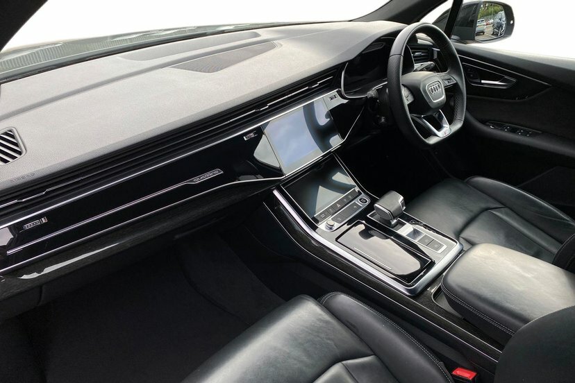 Audi Q7 3.0 Tfsi V6 55 Black Edition Suv Tiptro Black #2