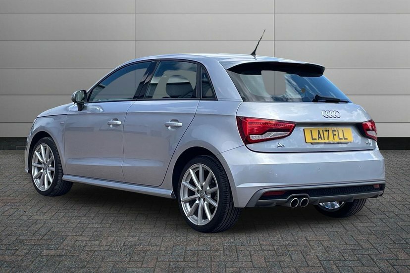 Audi A1 1.4 Tfsi Cod S Line Sportback S Tronic Silver #3