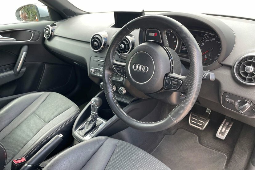 Audi A1 1.4 Tfsi Cod S Line Sportback S Tronic Silver #6