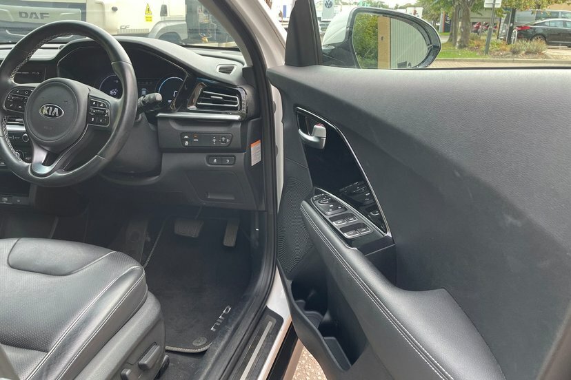 Kia e-Niro 150Kw 4 64Kwh 201 Grey #11