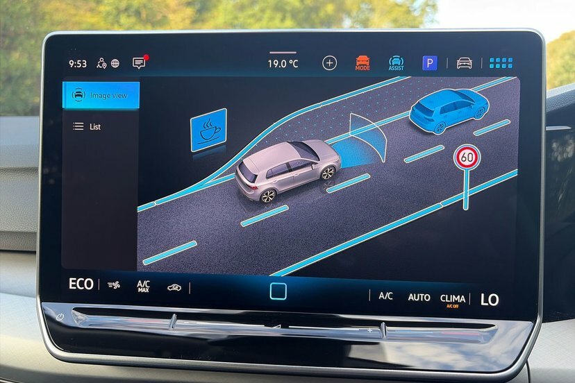 Volkswagen e-Golf 1.5 Tsi Ehybrid 19.7Kwh Match Hatchback Blue #30