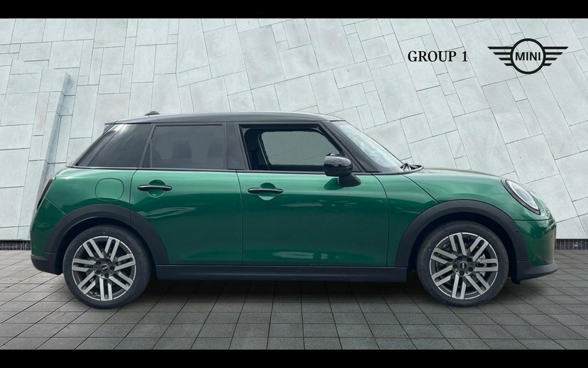 Mini Hatch Cooper C Green #3