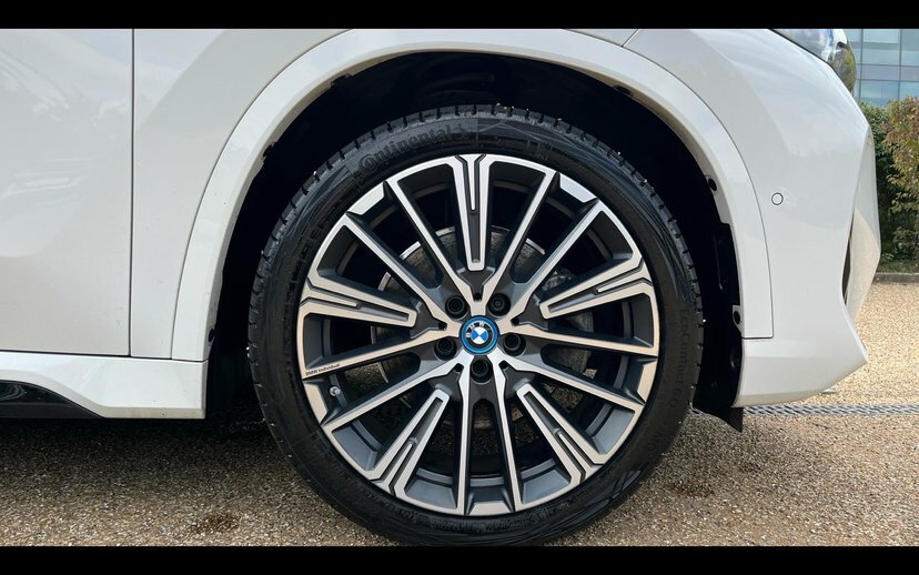 BMW iX1 Ix1 Xdrive30 M Sport White #14