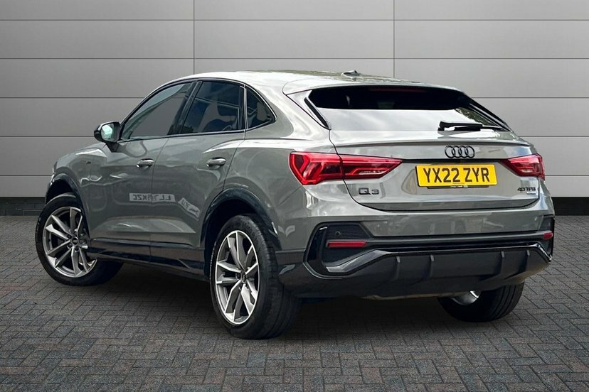 Audi Q3 2.0 Tfsi 40 Black Edition Sportback S T Grey #3