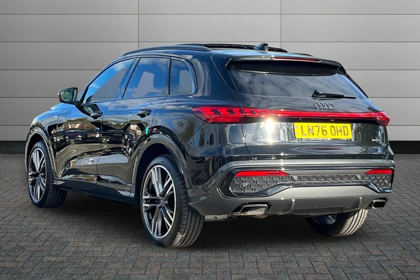 Audi Q5 2.0 Tfsi Black Edition Suv S Tronic Qua Black #3