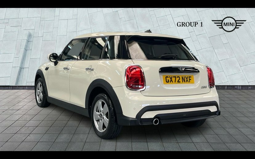 Mini Hatch 5-Door Hatch Cooper Classic GX72NXF White #2