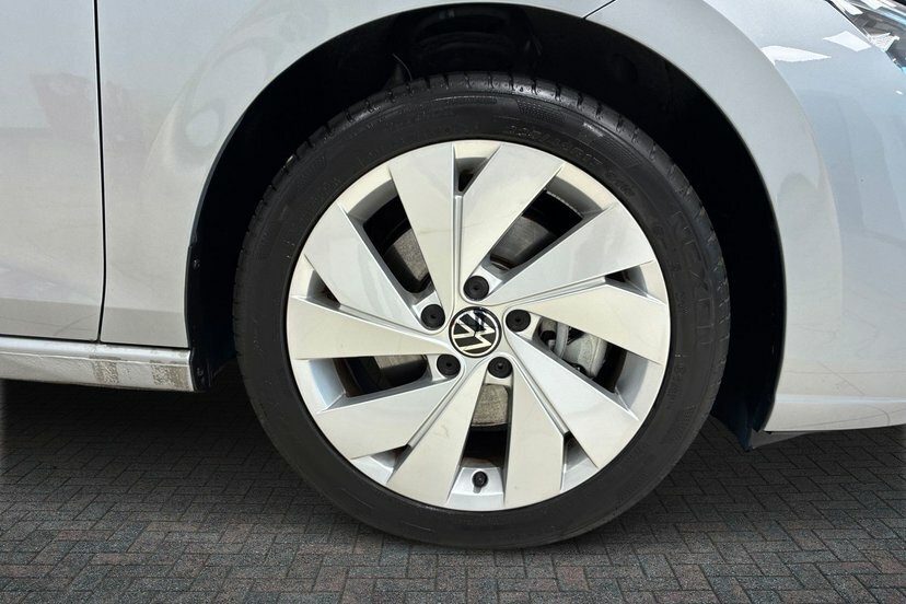 Volkswagen e-Golf 1.5 Tsi Ehybrid 19.7Kwh Style Hatchback Silver #5